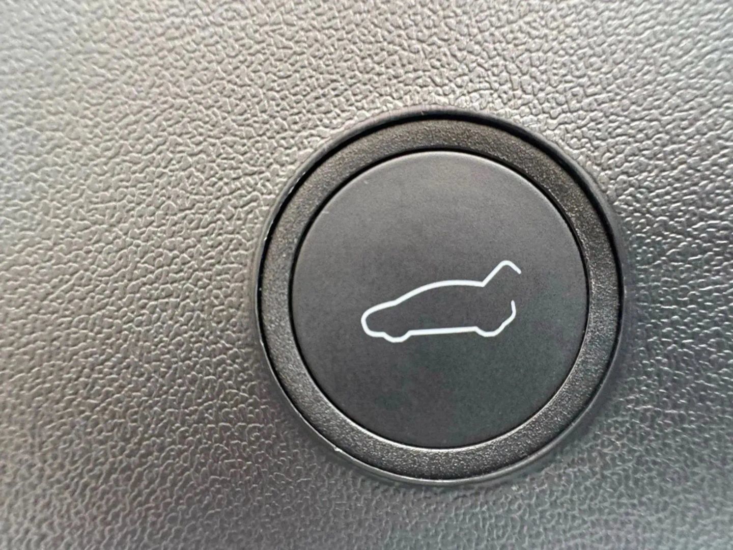 Used 2023 Tesla Model 3 Standard Range RWD image 22