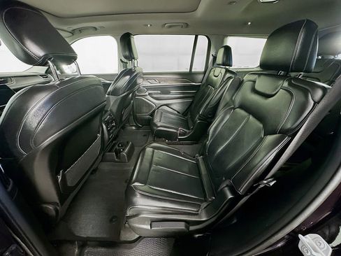 Certified 2022 Jeep Grand Cherokee L Limited image 37