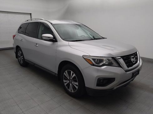 Used 2017 Nissan Pathfinder SL w/ SL Tech Package FWD image 13