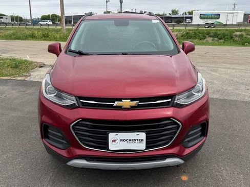 Used 2018 Chevrolet Trax LT w/ LT Convenience Package AWD/4WD image 28