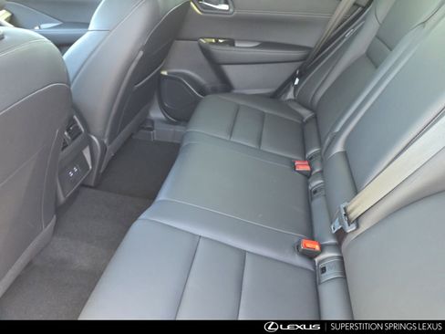 Used 2025 Nissan Rogue SL AWD/4WD image 26