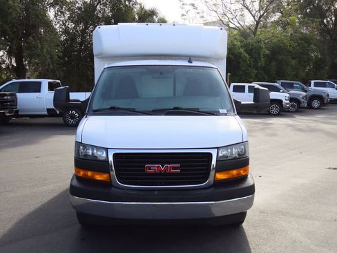 Used 2023 GMC Savana 3500 w/ Power Convenience Package image 3