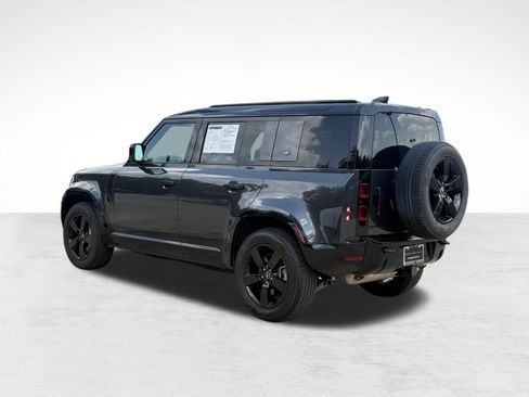 Used 2024 Land Rover Defender 110 X-Dynamic SE AWD/4WD image 3