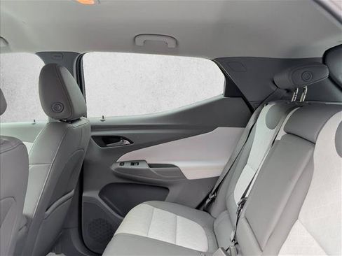 Used 2022 Chevrolet Bolt EUV Premier FWD image 19