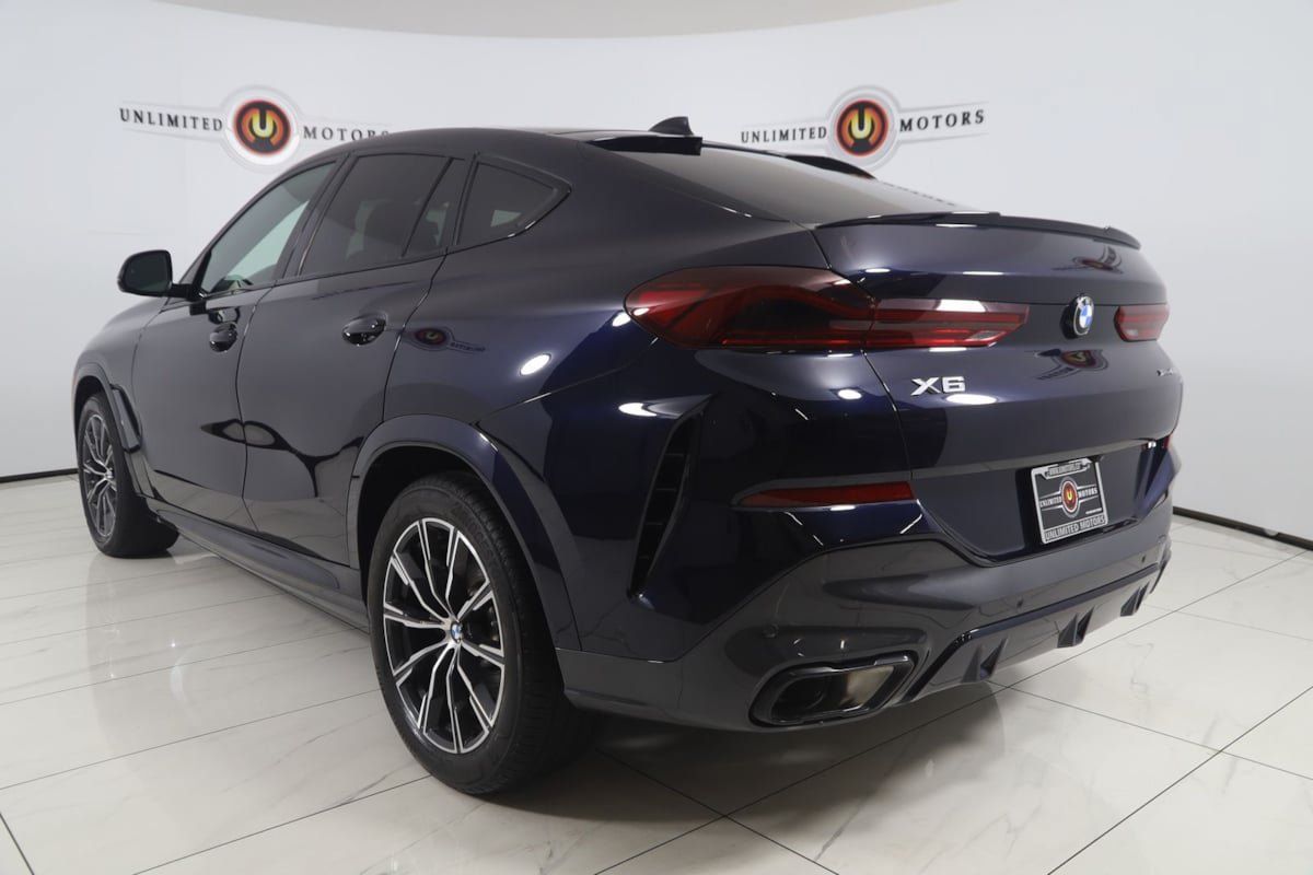 Used 2023 BMW X6 xDrive40i w/ M Sport Package AWD/4WD image 4