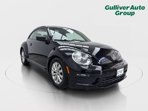 Used 2018 Volkswagen Beetle 2.0T S FWD image 13