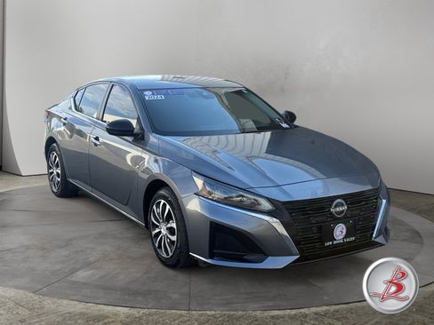 Used 2024 Nissan Altima 2.5 S FWD image 1