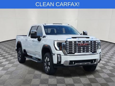 Used 2024 GMC Sierra 3500 Denali w/ Denali Reserve Package AWD/4WD image 2