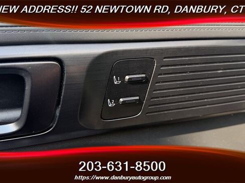 Used 2025 Hyundai Santa Fe Calligraphy AWD/4WD image 13