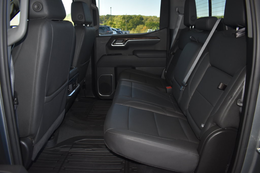 Used 2026 GMC Sierra 1500 Elevation w/ Elevation Premium Package AWD/4WD image 15