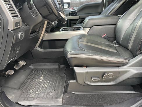 Used 2020 Ford F250 Platinum w/ FX4 Off-Road Package image 24