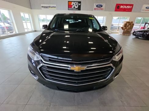 Used 2019 Chevrolet Traverse Premier w/ LPO, Cargo Package AWD/4WD image 3