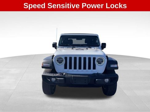 Used 2021 Jeep Wrangler Sport image 9