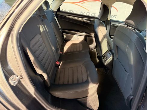 Used 2019 Ford Fusion SE image 22