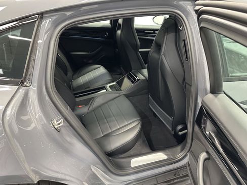 Certified 2025 Porsche Panamera 4 image 39