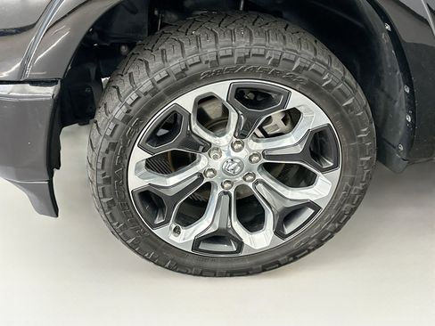 Used 2021 RAM 1500 Limited image 11