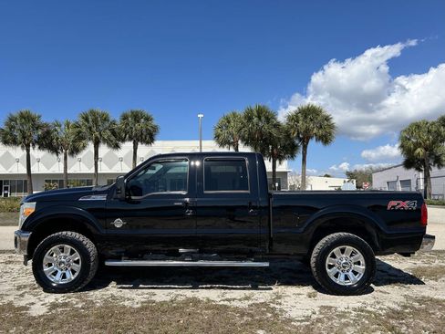 Used 2016 Ford F250 Lariat w/ Lariat Interior Package image 12