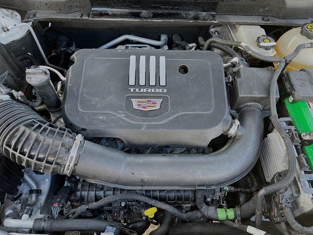 Used 2024 Cadillac XT5 Premium Luxury w/ LPO, Floor Liner Package AWD/4WD image 33