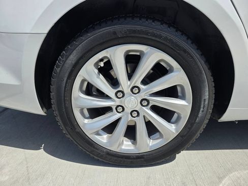 Used 2016 Buick LaCrosse Leather w/ Experience Buick Package FWD image 10