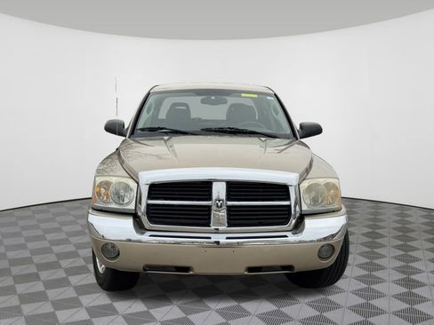 Used 2005 Dodge Dakota Laramie image 17