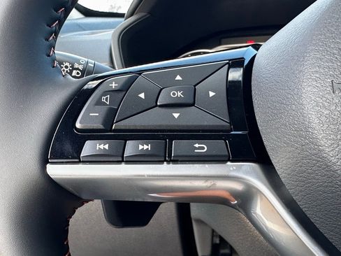 New 2025 Nissan Altima 2.5 SR image 18