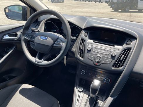 Used 2016 Ford Focus SE FWD image 31