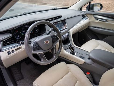 Used 2019 Cadillac XT5 Premium Luxury w/ Driver Assist Package image 26