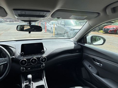 Used 2025 Nissan Sentra SV image 33