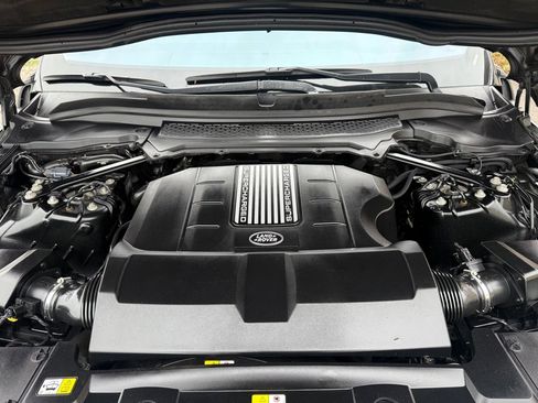 Used 2016 Land Rover Range Rover HSE image 19