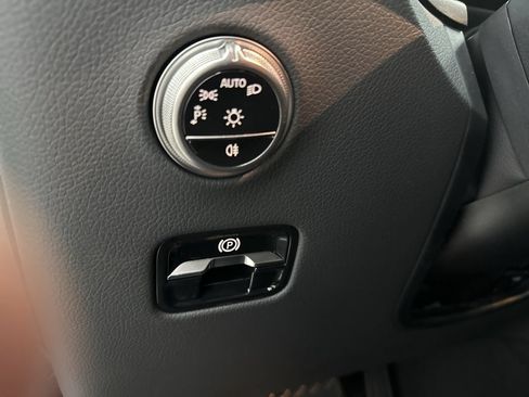 Certified 2026 Mercedes-Benz GLC 300 image 17
