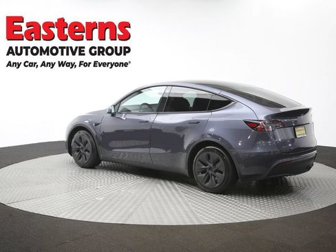 Used 2022 Tesla Model Y Long Range AWD/4WD image 58