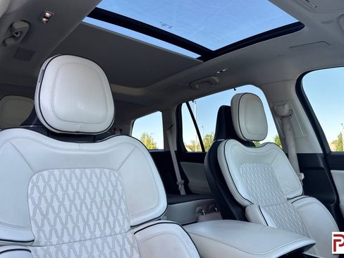 Used 2023 Lincoln Aviator Black Label w/ Dynamic Handling Package AWD/4WD image 22
