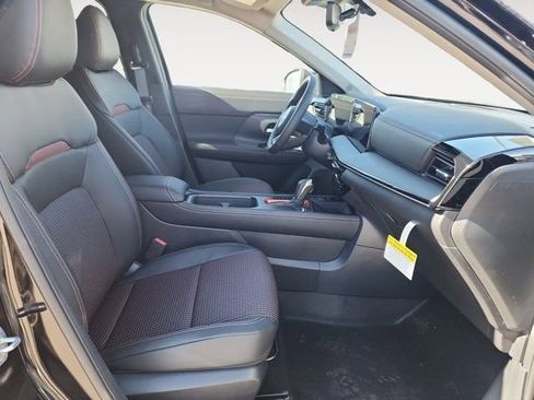 New 2025 Nissan Kicks SR w/ Illumination Package image 15