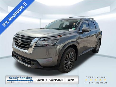 Used 2024 Nissan Pathfinder SL w/ SL Premium Package image 1