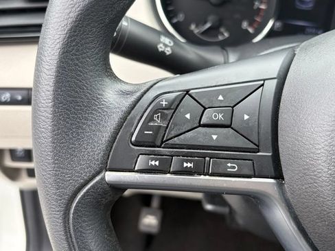 Used 2017 Nissan Rogue Sport S FWD image 16
