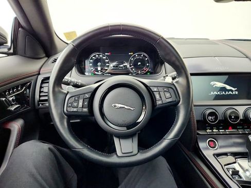 Certified 2022 Jaguar F-TYPE R-Dynamic image 20