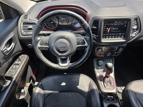 Used 2019 Jeep Compass Trailhawk AWD/4WD image 31