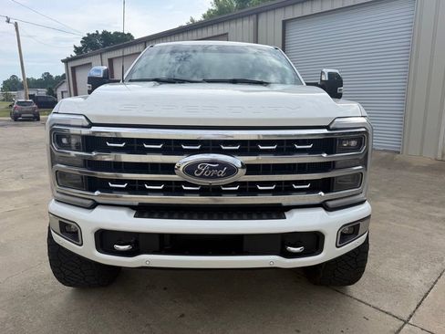Used 2024 Ford F350 Platinum w/ FX4 Off-Road Package AWD/4WD image 3