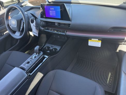 New 2026 Toyota Prius Plug-In Hybrid FWD image 24