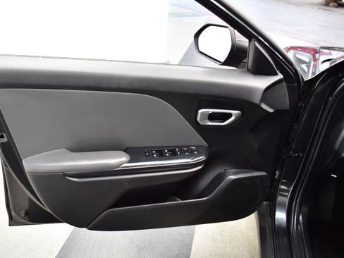 Used 2025 Kia K4 FWD image 16