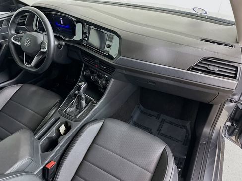 Used 2024 Volkswagen Jetta SE FWD image 31