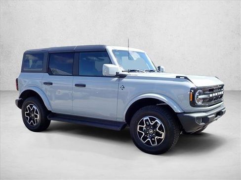 New 2026 Ford Bronco Outer Banks AWD/4WD image 6