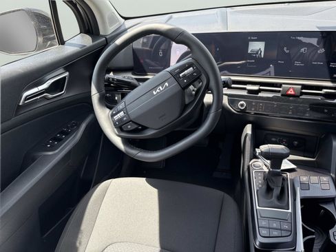 New 2026 Kia Sportage LX w/ LX Convenience Package FWD image 10