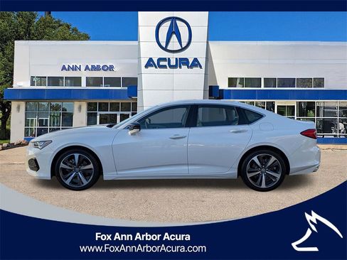 Certified 2025 Acura TLX w/ Technology Package image 2