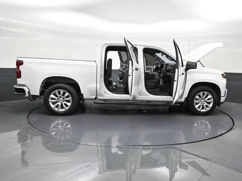 Used 2021 Chevrolet Silverado 1500 Custom RWD image 32