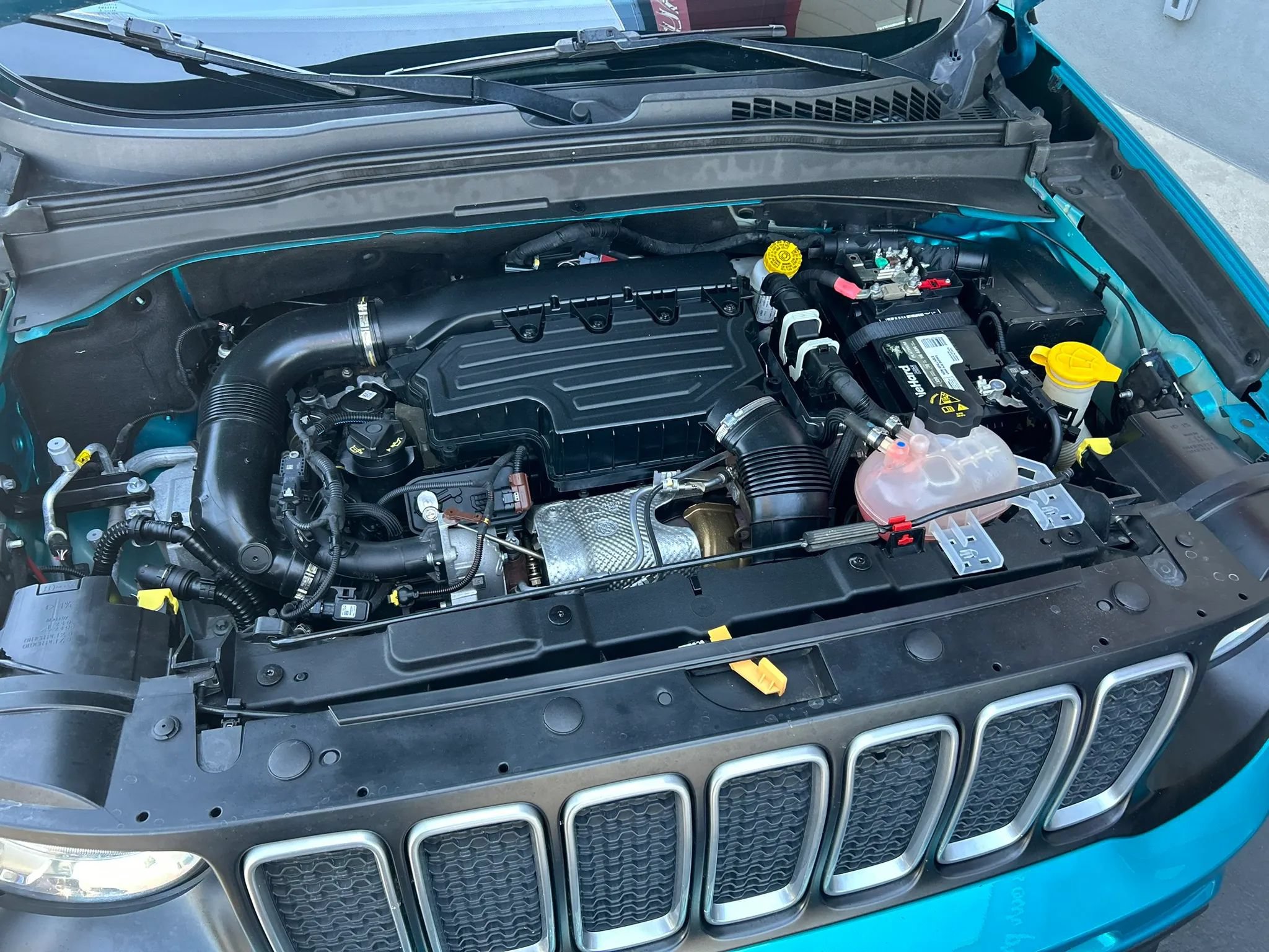 Used 2022 Jeep Renegade Latitude AWD/4WD image 24