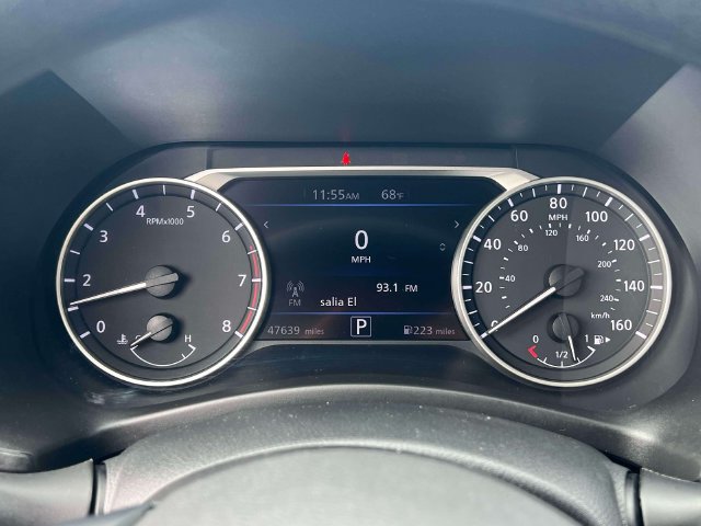 Used 2025 Nissan Sentra SV FWD image 24