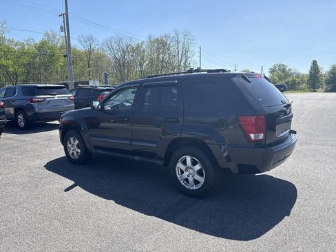 Used 2009 Jeep Grand Cherokee Laredo AWD/4WD image 5