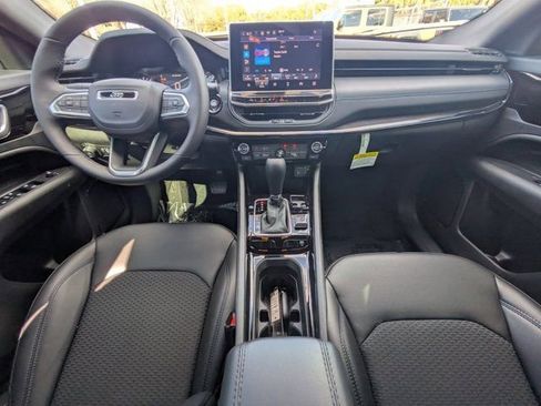 New 2026 Jeep Compass Latitude AWD/4WD image 13