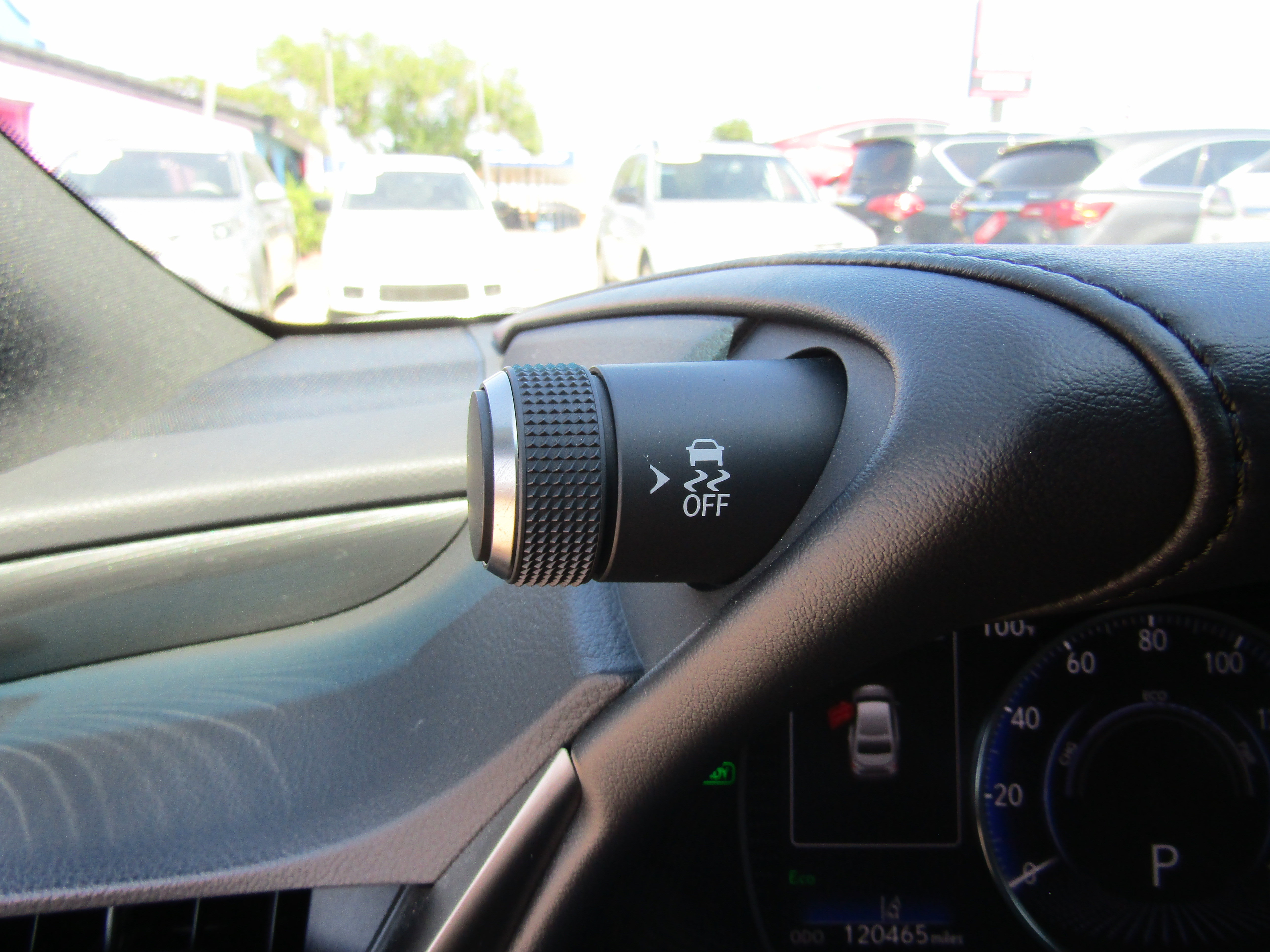 Used 2019 Lexus ES 300h FWD image 18